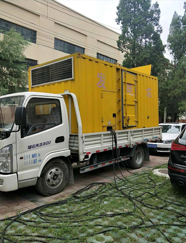 广饶发电车出租-柴油发电机组排烟系统设计要求及其考虑因素