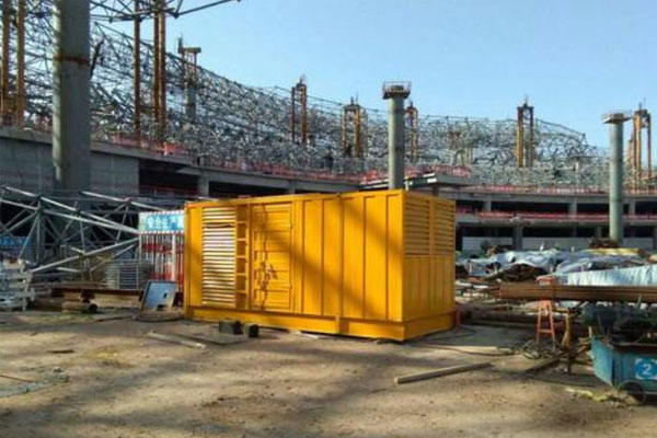 广饶发电机出租如何判断空气滤清器是否需要更换？
